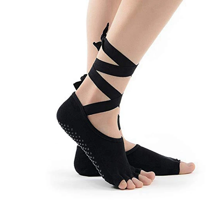 DL-I-567 pilates open toe yoga socks custom cotton knitted toeless yoga socks half toe ankle grip socks