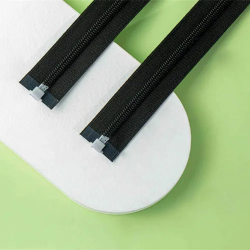 Reflective Reversible Zipper 5# High Quality Soft Durable Long Chain Open End Nylon Zipper