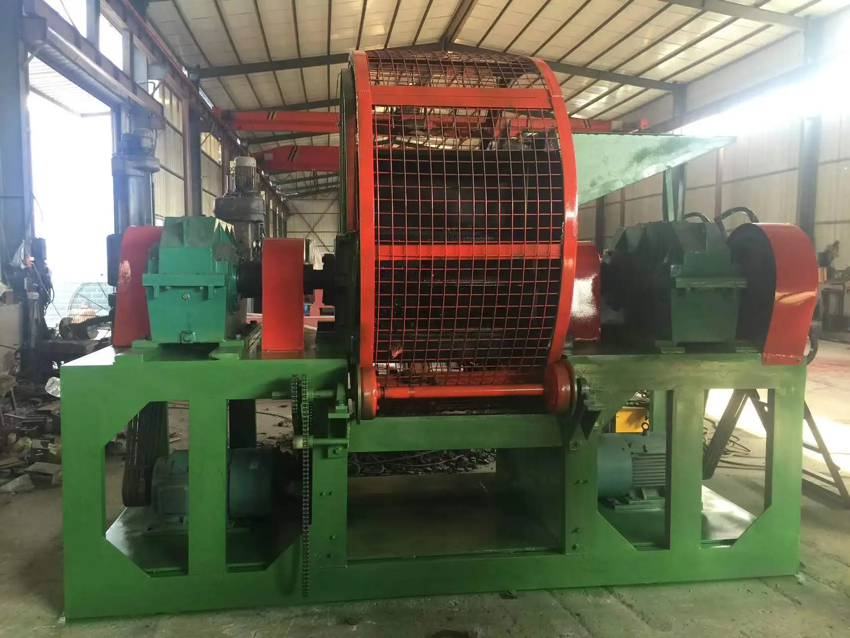 Fully automatic continuous waste plastic tyre pyrolysis to oil