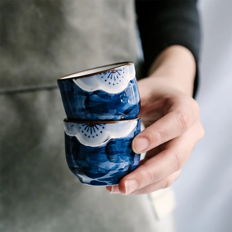 Hot sale custom Japanese high performance personalized bottles 50ml blue ceramic sake cup