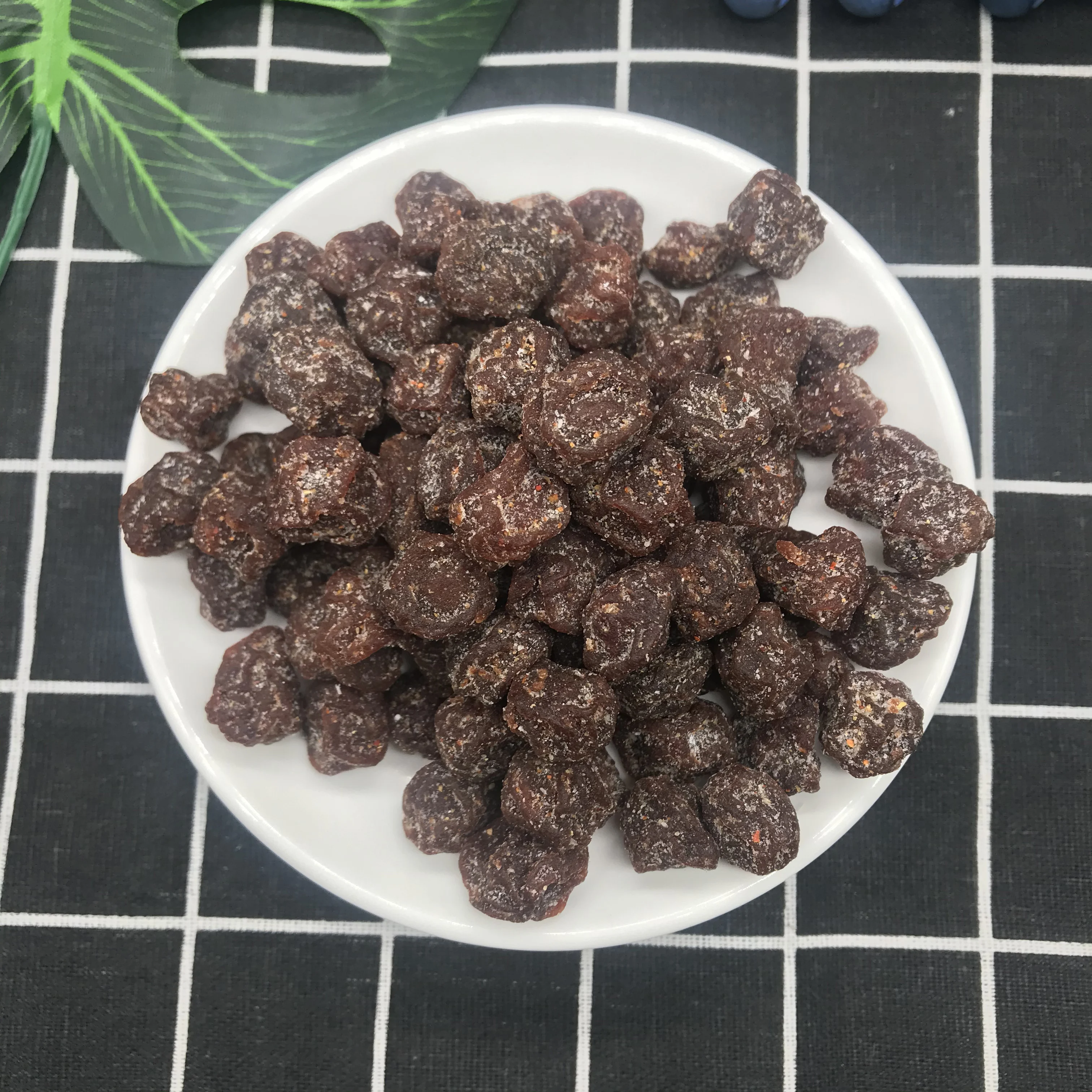 Wholesale Retail Yangmei Candied Sour And Spicy Semi-soft Canned Dried Plum