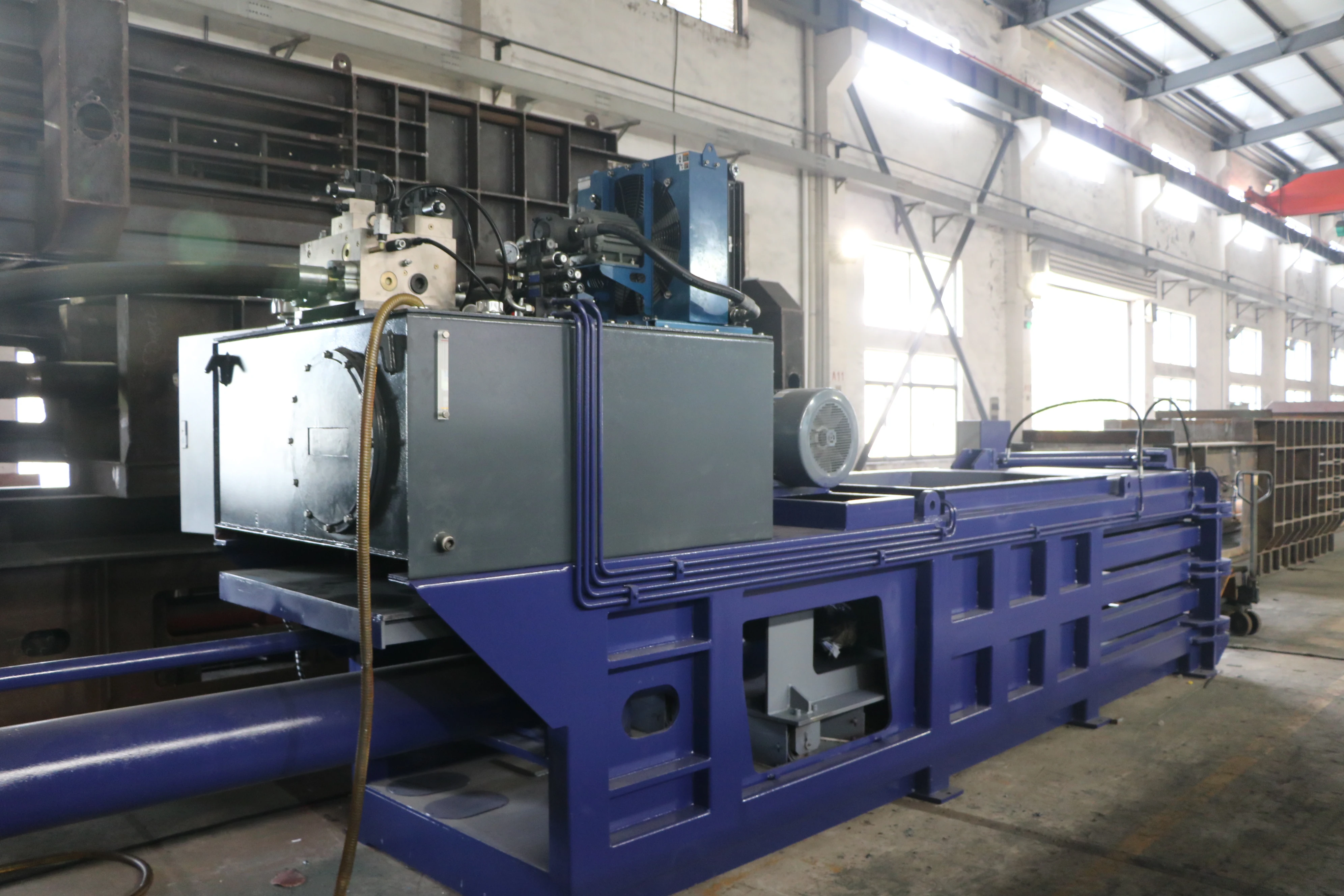 Plastic horizontal waste straw baler/compactor machine