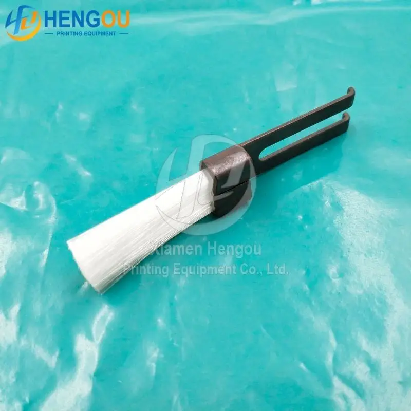 66.028.109F Steel Sheet Separator Brush (Hard) for S & M Series SM 102 Offset Printing Machine Spare Parts