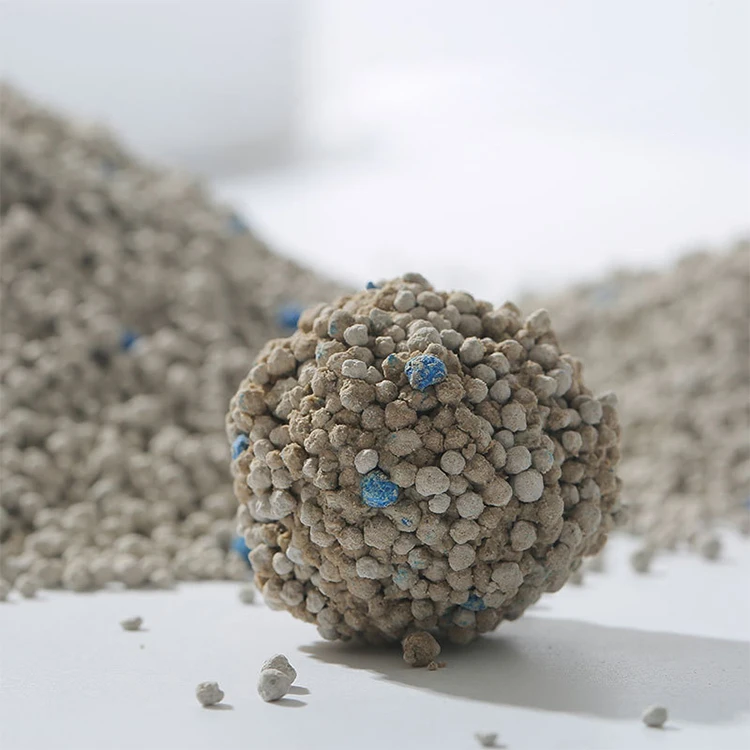 Premium Clumping Cat Litter Ultra 99.9% Dust-Free Low Tracking Hard Clumping Superior Odor Control Bentonite Cat Litter