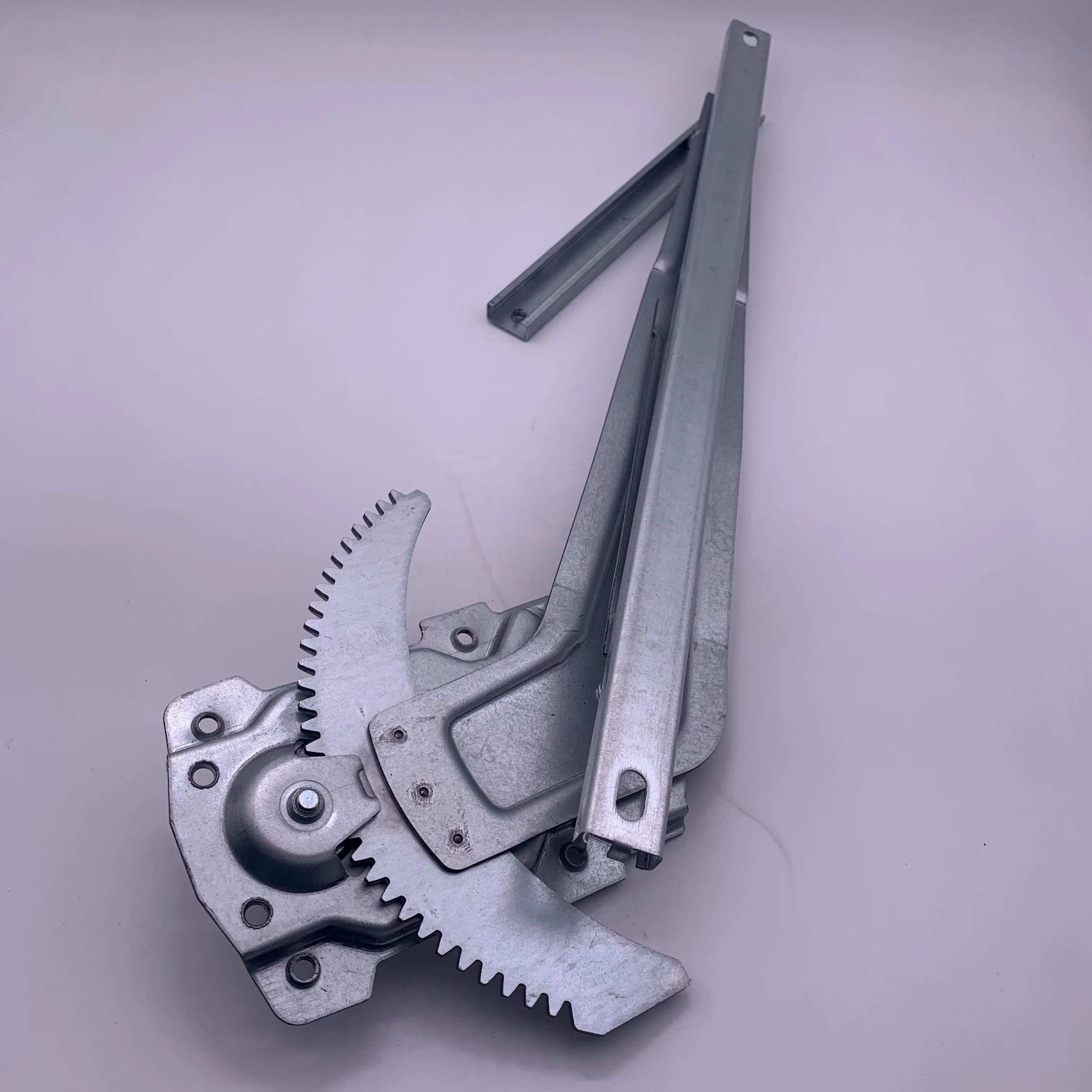 Cars Window Regulators 69820-60090 Manual Window Glass Lifter Assembly FOR LAND CRUISER FZJ75 HZJ75