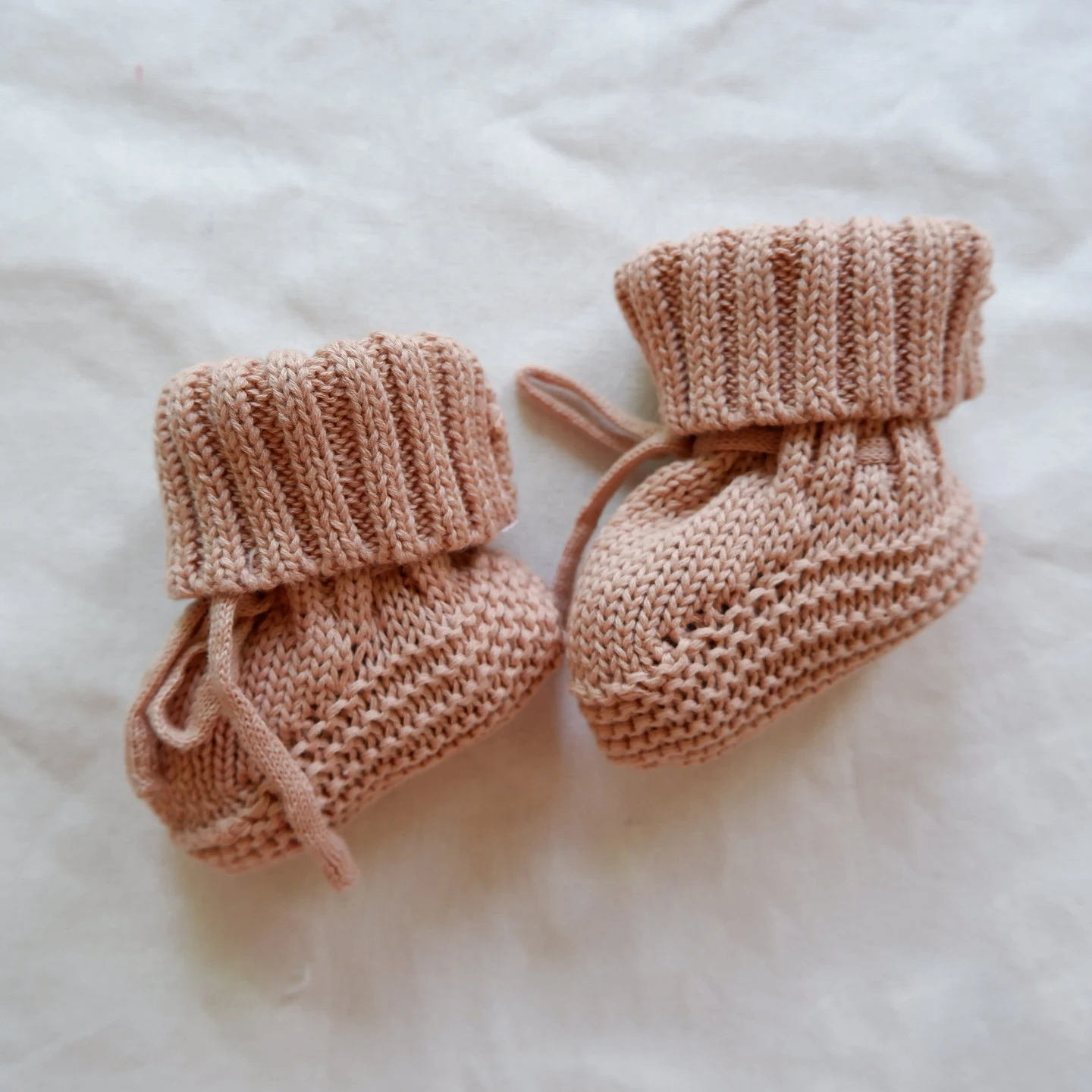 Handmade Crochet Knit Baby Booties Organic Cotton Bamboo Wool Fabrics Winter New Born Baby Floor Socks Dot Merino Wool 200TC