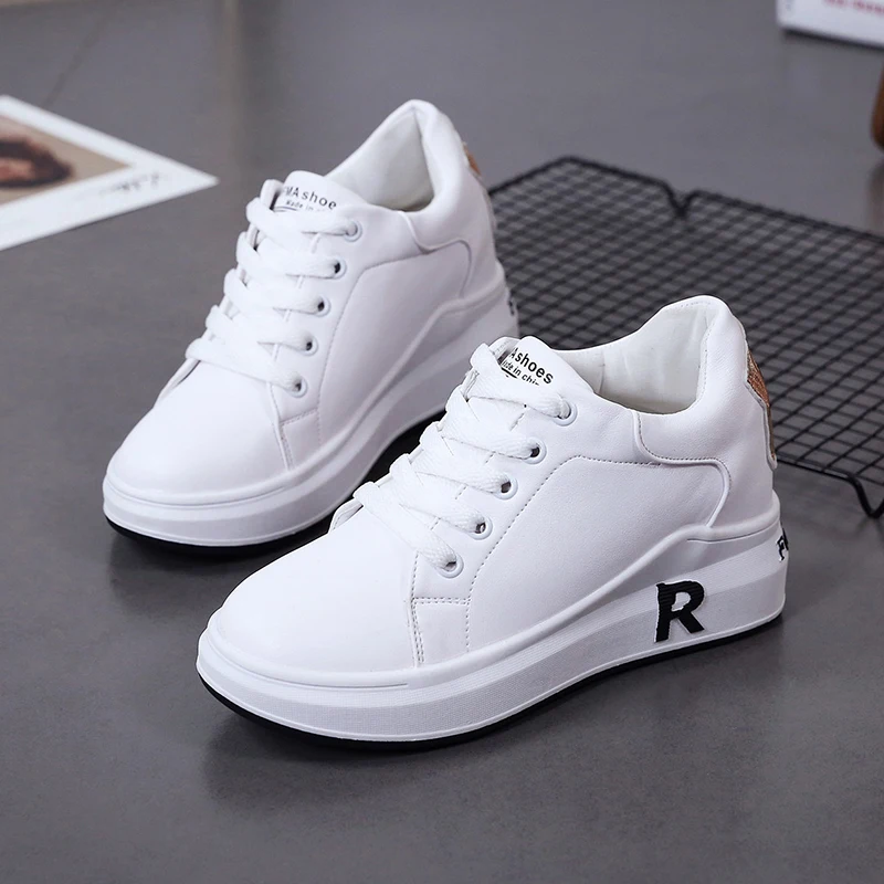 Korean version of leather belt breathable casual shoes thick bottom increased non-slip female jogging shoes sports shoes walking