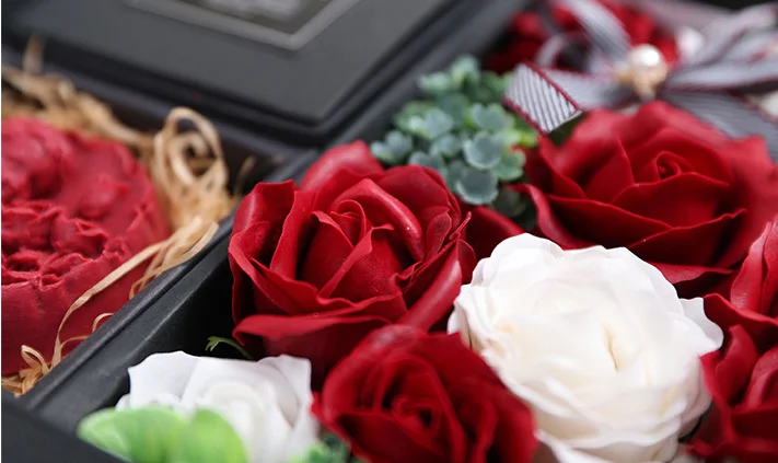 Preserved Eternal Soap Roses Flowers in Gift Box Best Valentines Day Gifts for Girlfriend