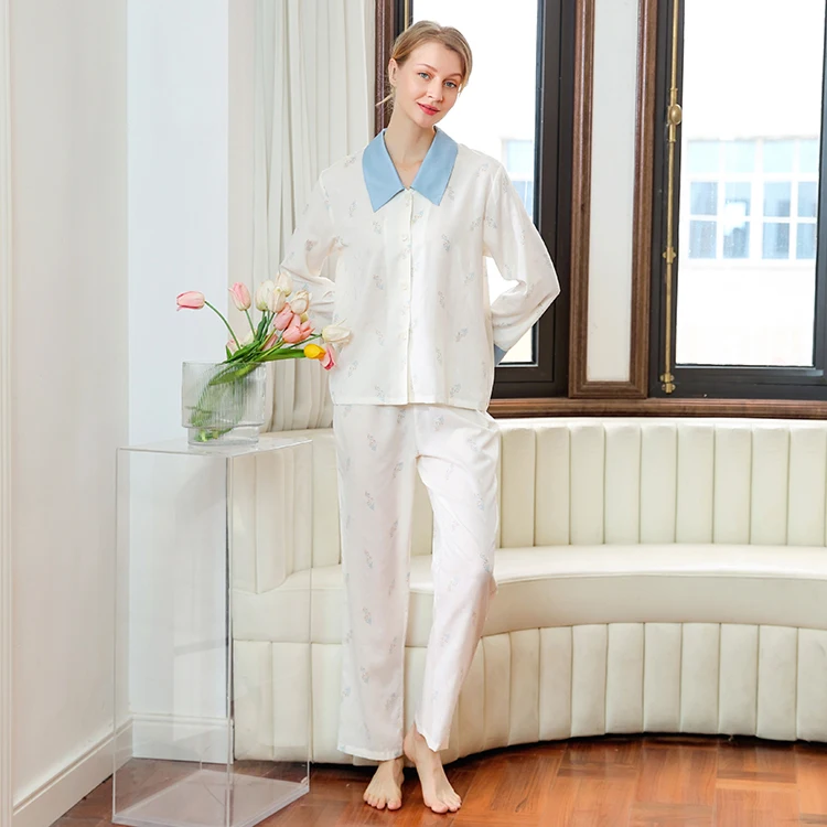 Wholesale Light Pajama Cute Pajama New Pajamas shower robe sleep wear for teenagers