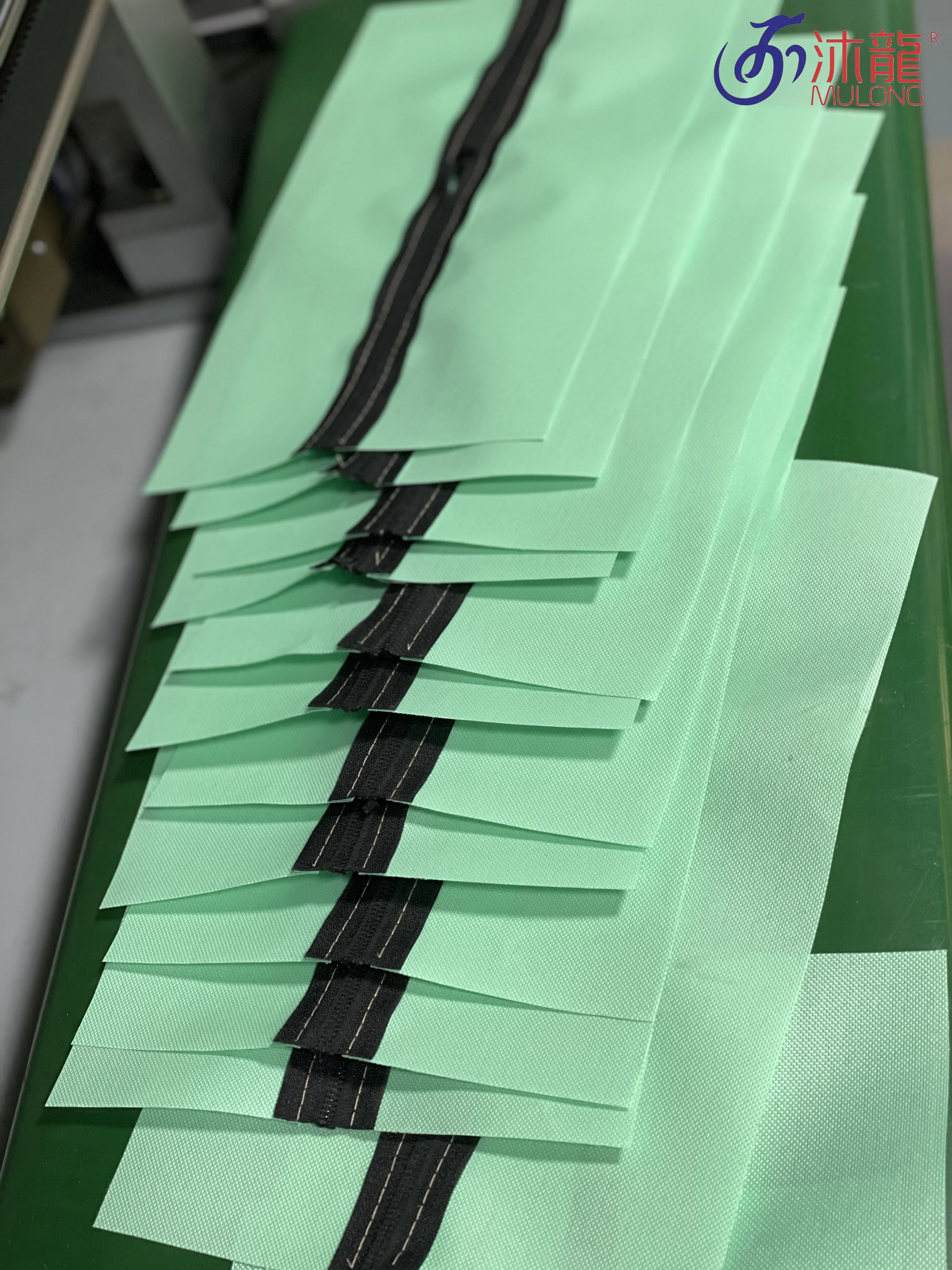 New Technology Full Automatic Single Double Wear Cutting Zipper Machine