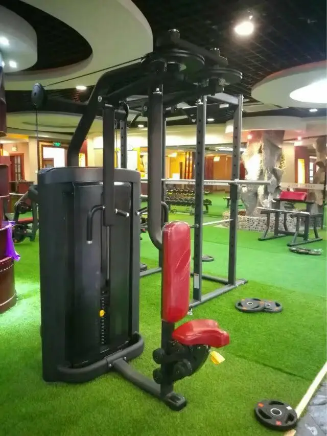 
Factory direct sales luxury club gym bodybuilding fitness equipment Converging Chest Press RuiBu-9028 