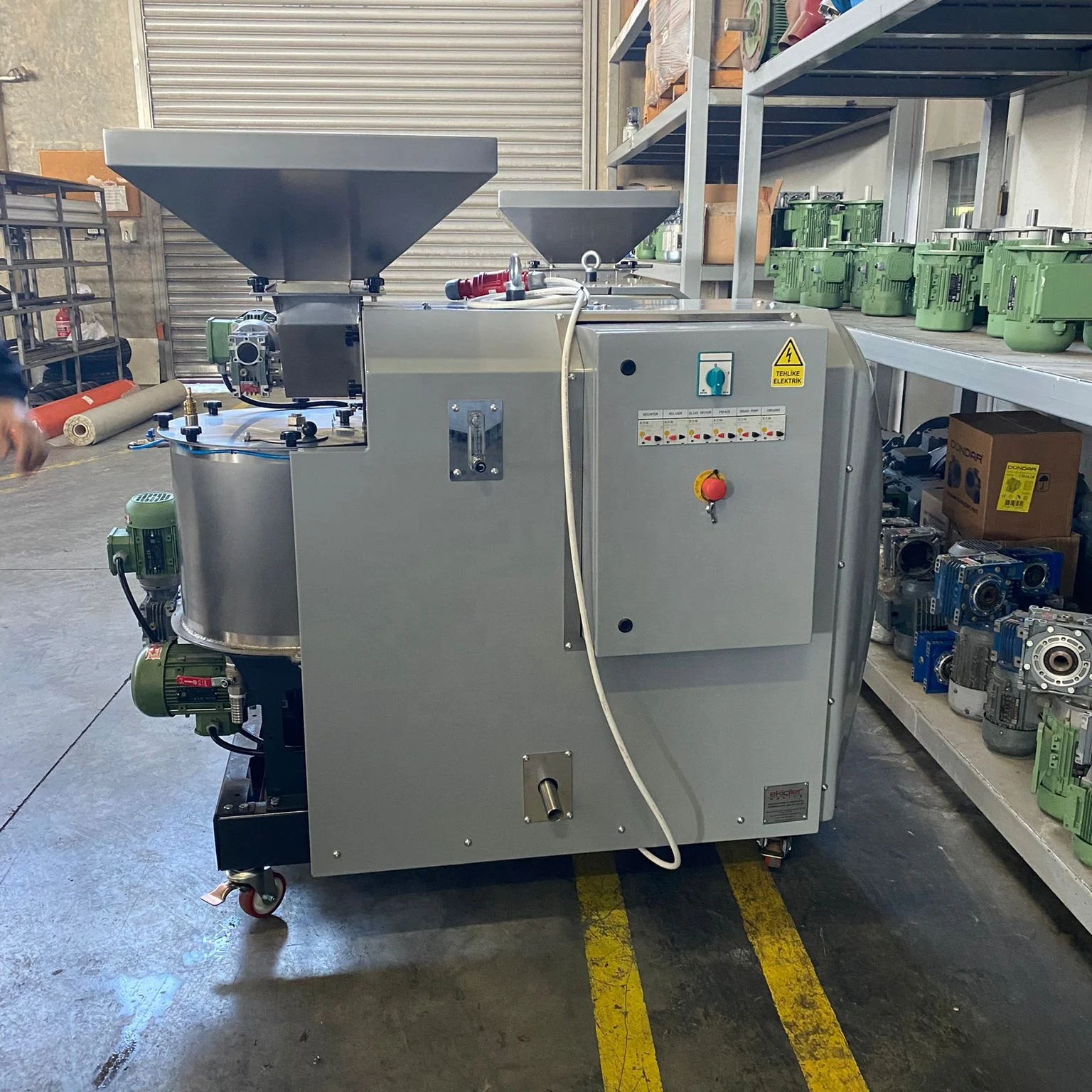 Оливковое масло 50 кг машина для производства оливкового масла холодного отжима технология простота использования подходит начинающих