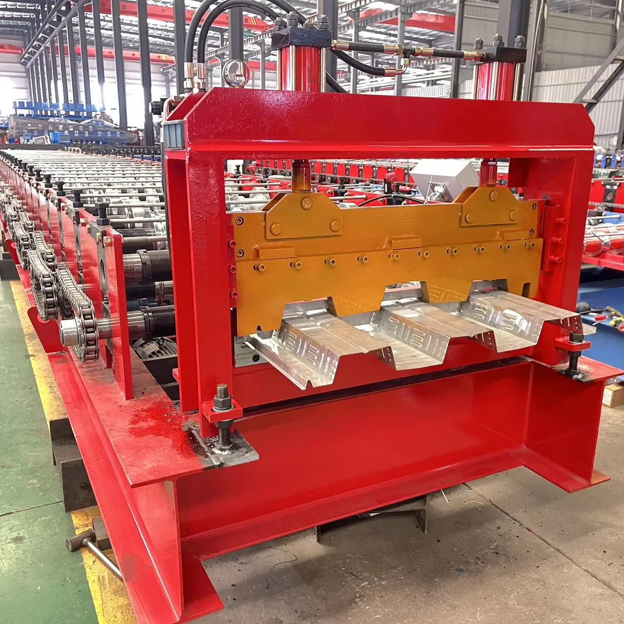 High speed floor decking roll forming machine