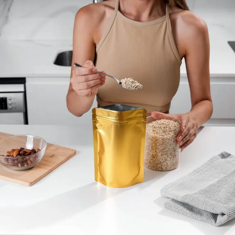 Matte Food Grade Nut Chips Packaging Bag Zipper Doyen Bottom Flexible Candy Edible Stand up Pouch