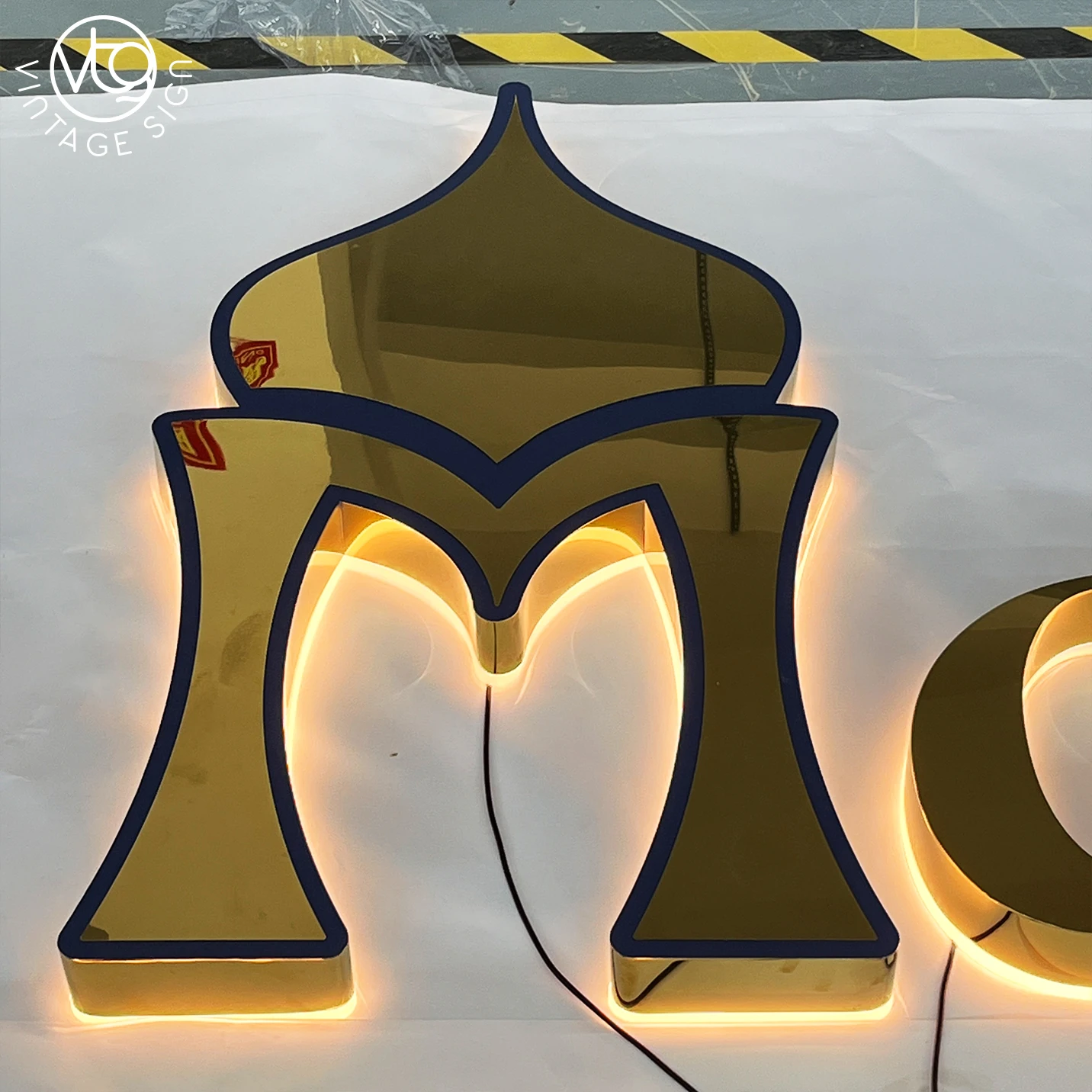 Letter Luminous Word Backlit Advertising Led Banner Back To School Signs With Factory Prices