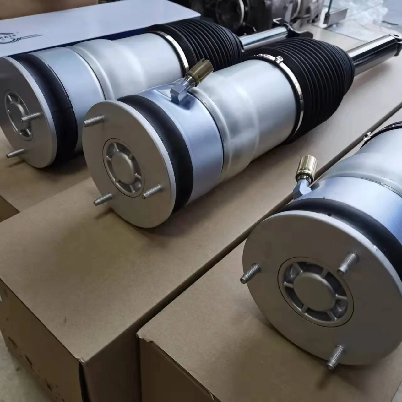 Suitable for Tesla model s shock absorber 2WD and 4WD 6006351 6006352 6006353 auto suspension spare parts