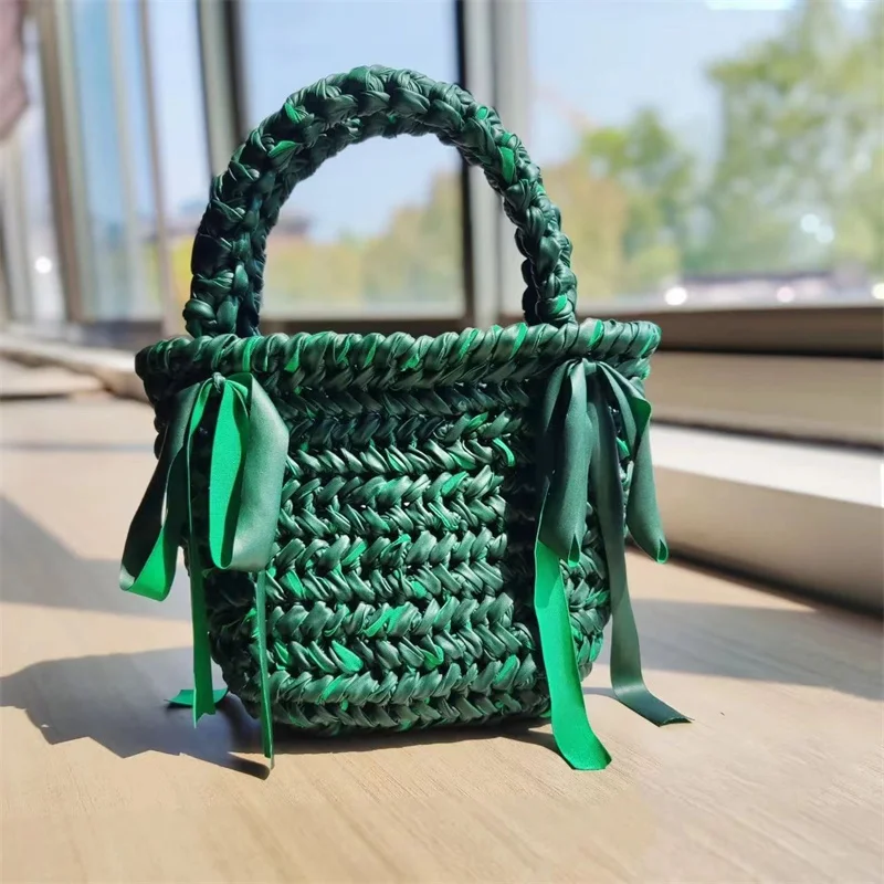 Sparkle Solid Color Hand knitting Spaghetti Glossing Shiny Leather Polyester Metallic t-Shirt Yarn For Crochet Bags Baskets