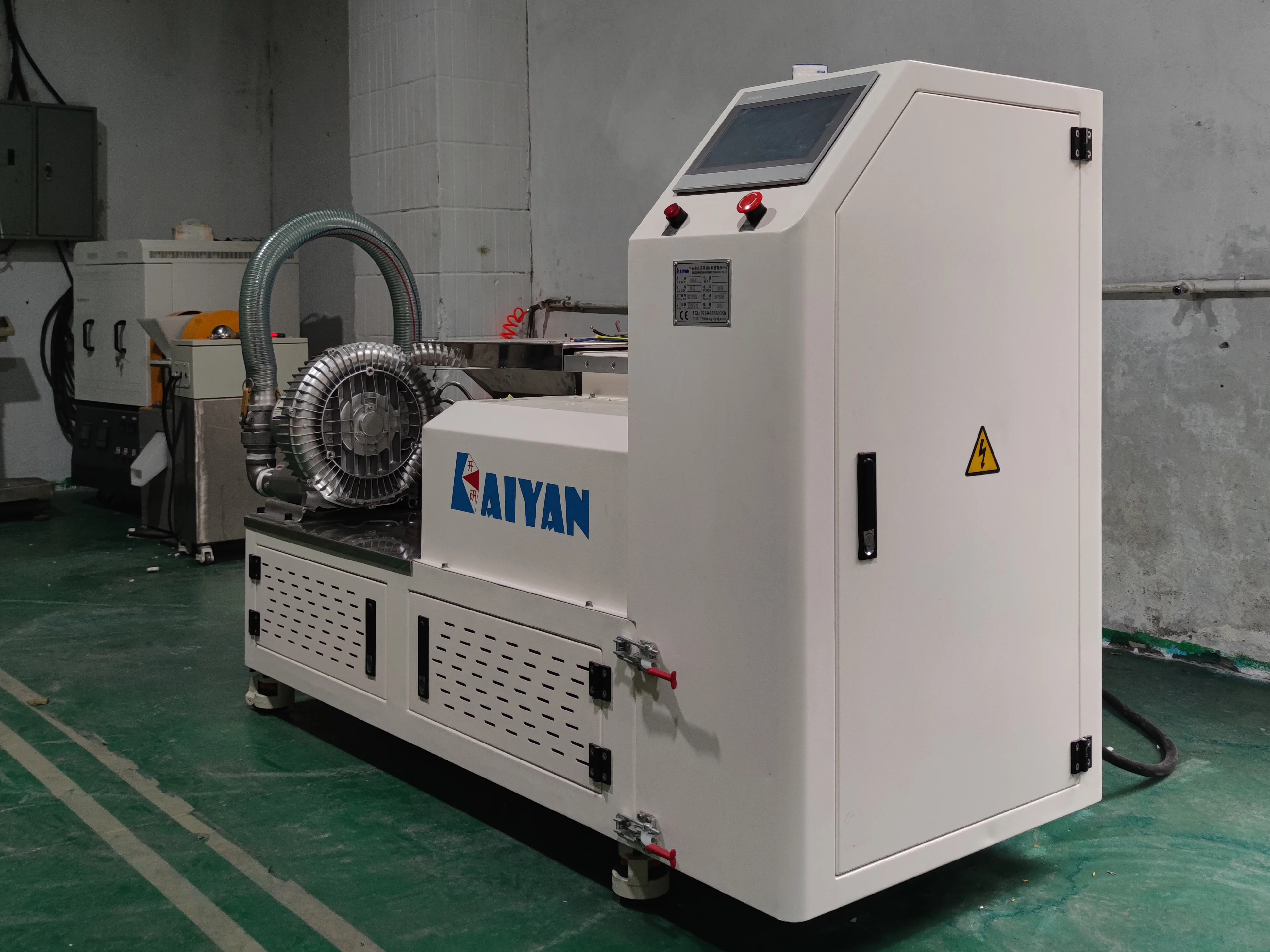 Экструдер с двумя запястьями для подачи гранулятора MIM CIM точные грануляторы металлические гранулы