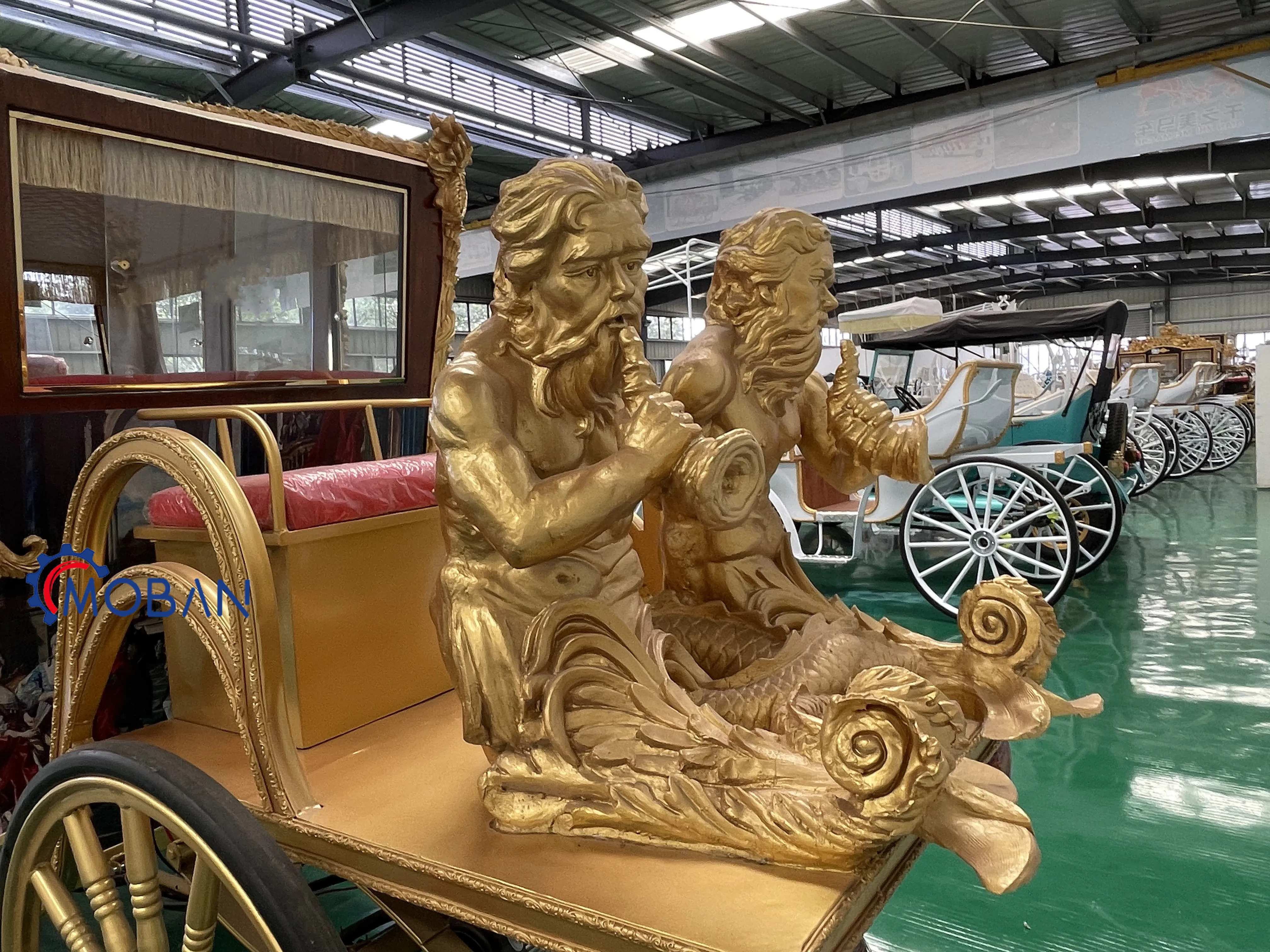 Hot Sale Travel Sightseeing Carriage Trolley Royal Horse Wagon Victoria Wedding Royal Horse Carriage On Sale
