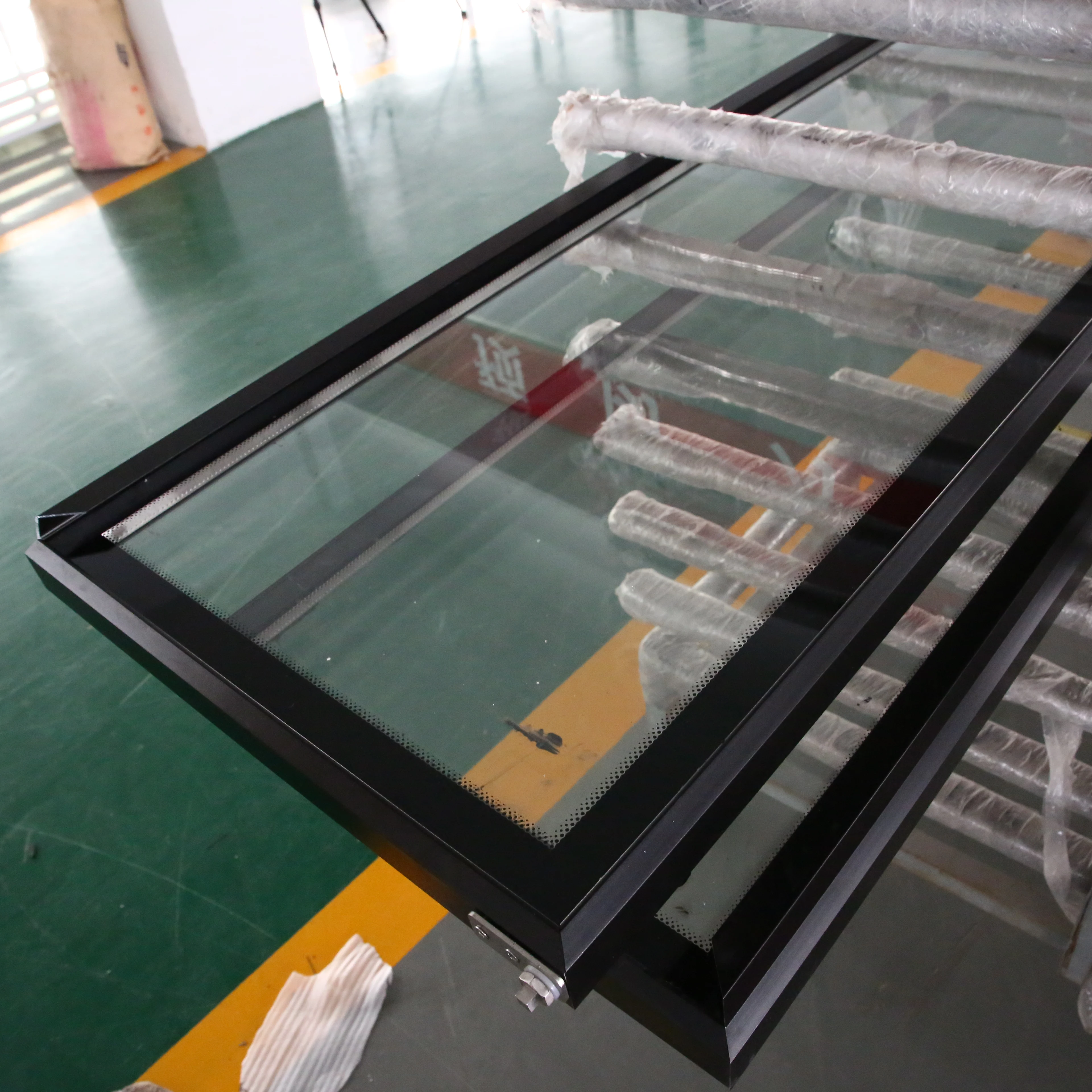 6mm  8mm 10mm low iron tempered glass
