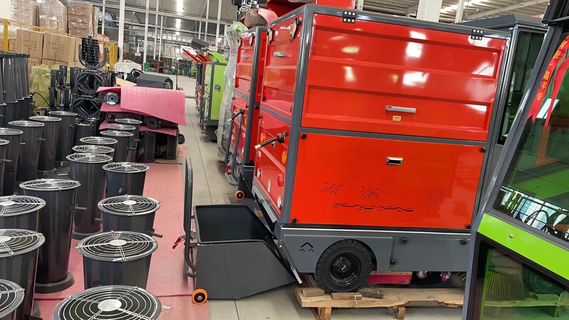 outdoor industry electric sweeper green machine vacuum brooms sweeping car truck