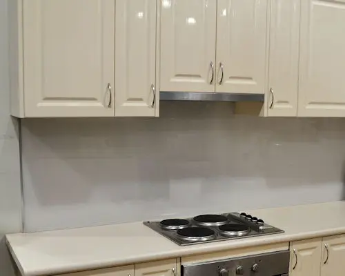 Glossy Matt Embossed Finish Melamine Laminated/ Plain/Wood Veneer/Uv Coated MDF Board for Furniture/ Decoration Building Panel