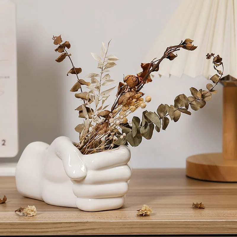 Ceramic Vase for Home Decor Creative Living Room Flower Arrangement with Dried Flowers Simple and Elegant Crafted Design