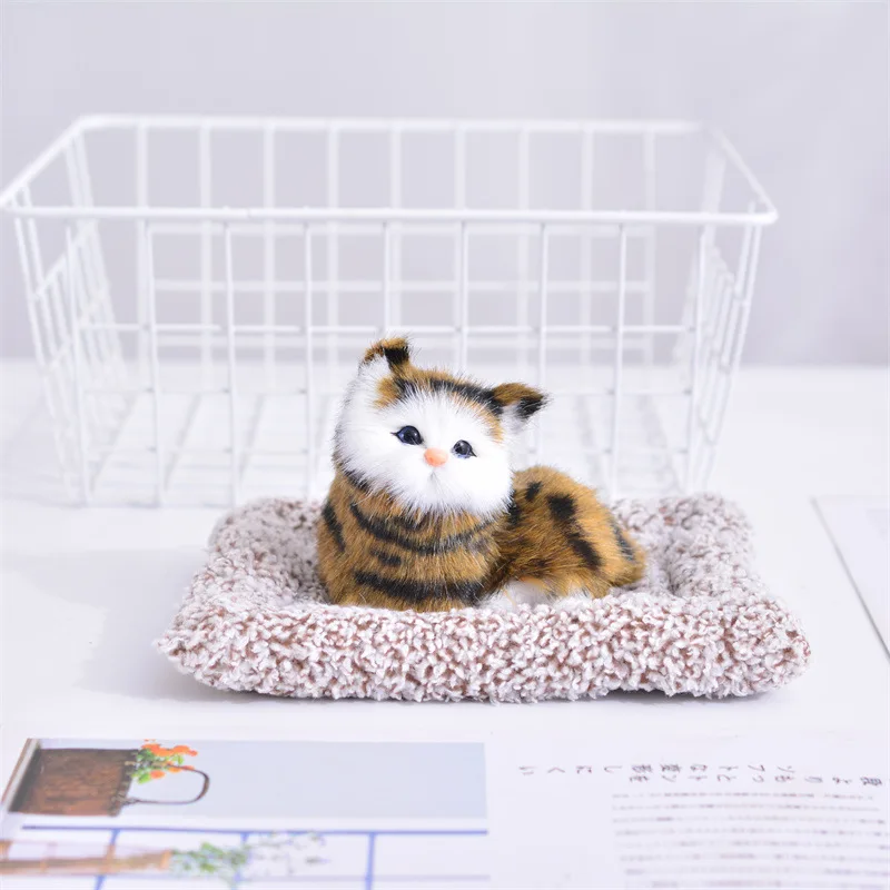 Cute Dog Dashboard Car Ornaments, Dog Figurine Statue Bobble Head Pet Toy Decor Auto Interior Desktop Decoration for  Car