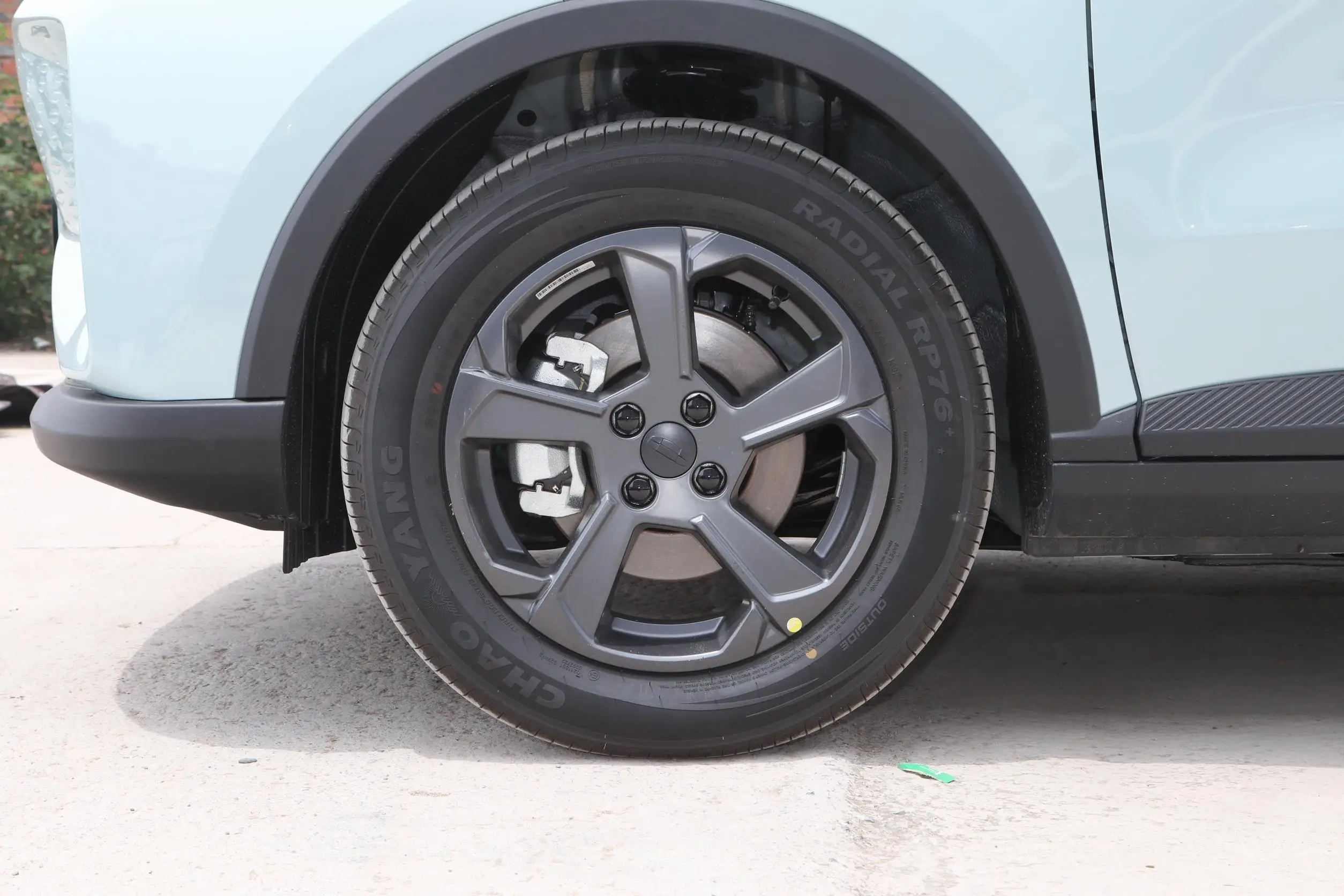 Made In China Geometry E 401KM Cruising Range Electric Vehicle Pure Electric 5-Door 4-Seat Small SUV