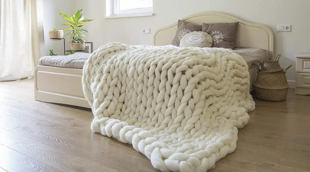 Wholesale Polyester Chunky Knit Blanket Chenille Throw Soft Wool Knit Throw Blanket