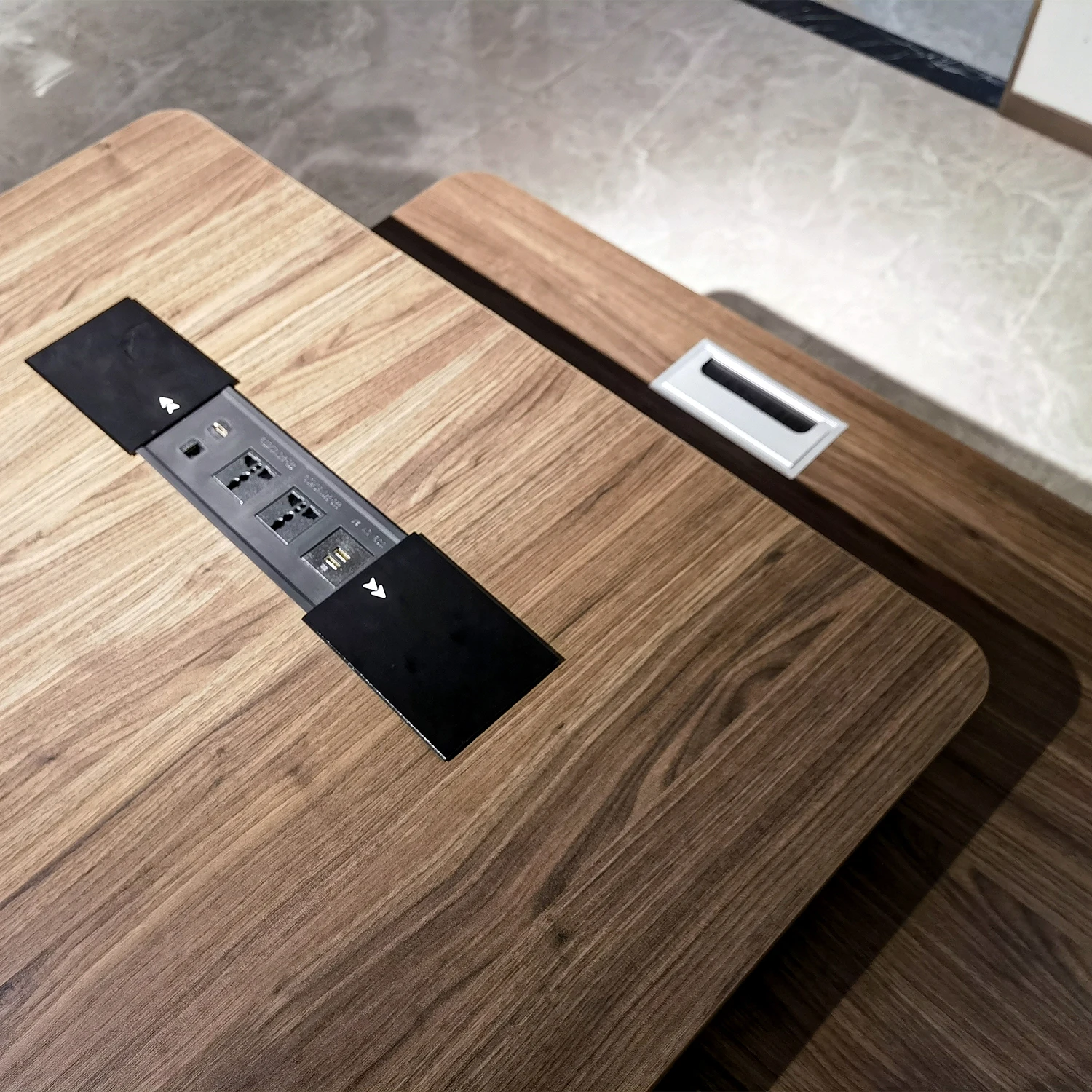 Modern L Shape Wooden Office Table Set Boss Desk Executive Desk With Chair