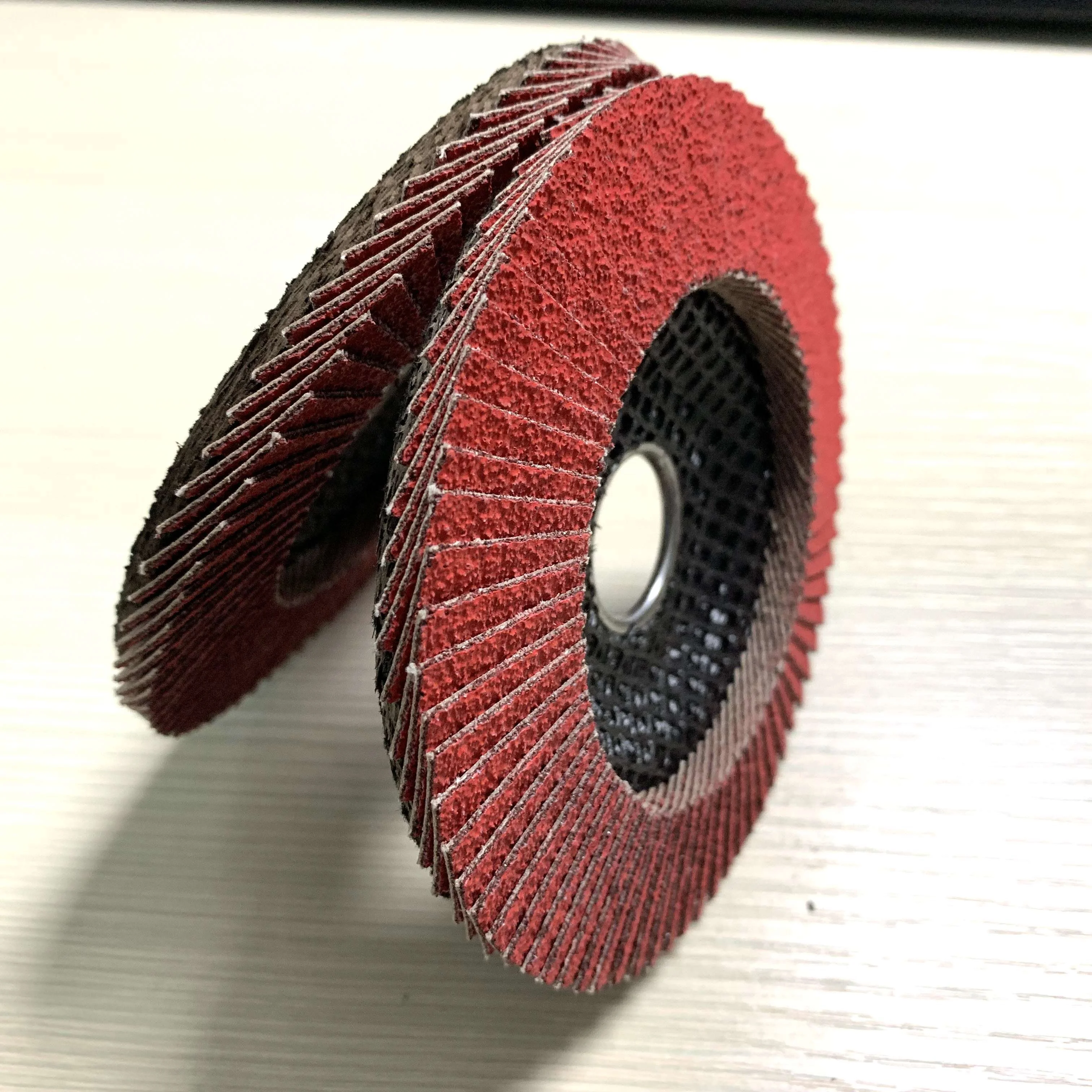 Wholesale New Zirconia Flap Disc for metal grinding Flap Disc with Fiberglass Backing for Stainless Steel Polishing