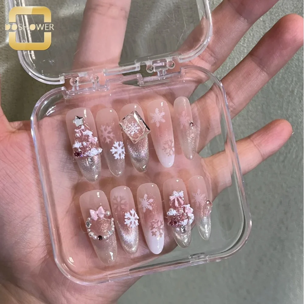 New Year Nail New Design Wearing armor of Christmas Quick Manicure Nail Are Studio with Cat Eye Nail Art Supplier