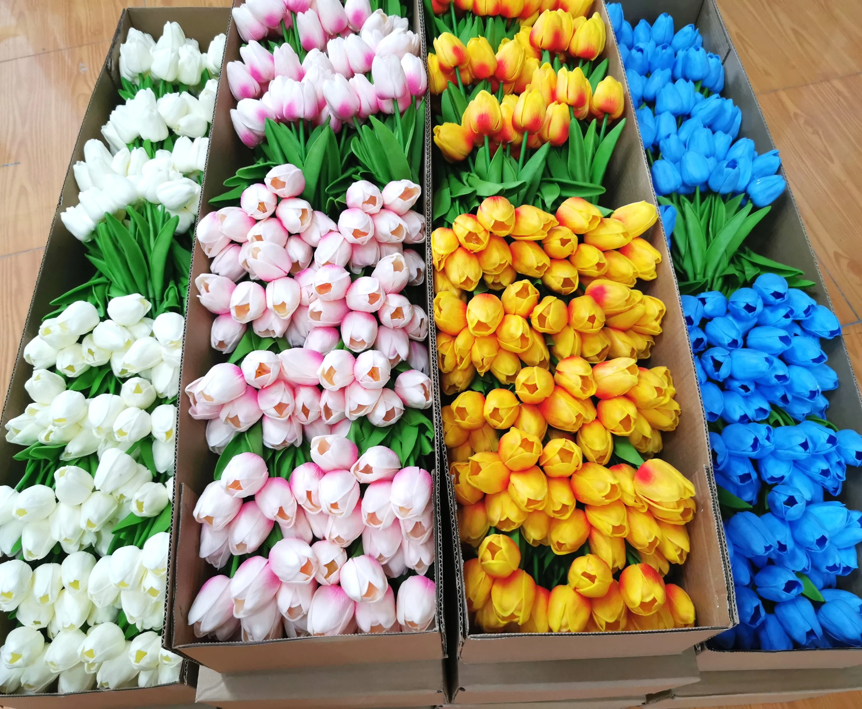 Simulation Flower Decoration Wedding Artificial Flower Centerpiece Red Mini Pu Tulip Silk Flower for Hotel Home