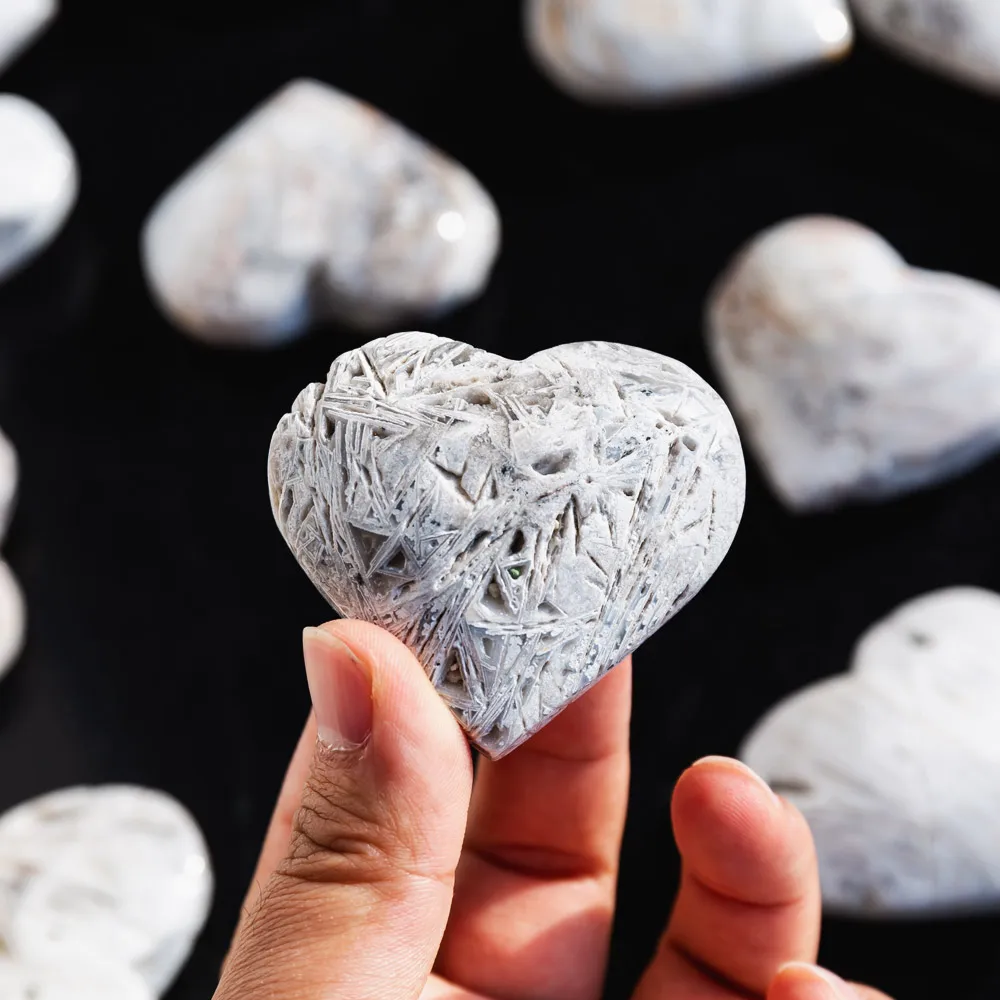 New product factory high quality dendritic agate heart natural crystal folk crafts