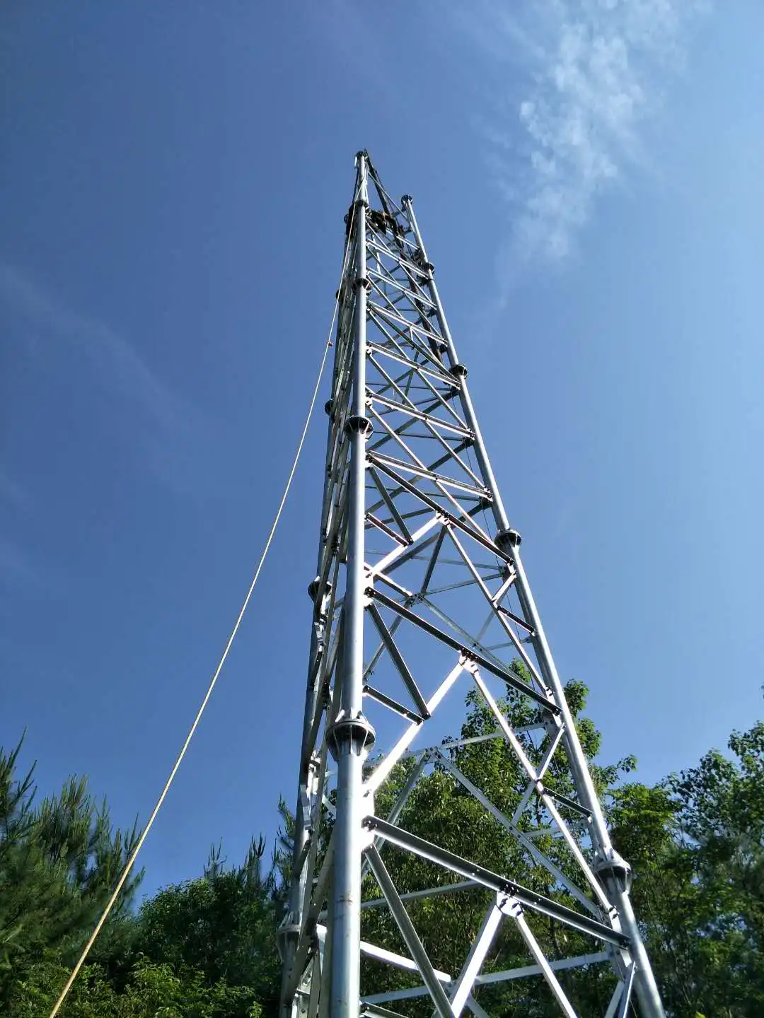 Durable Telecommunication Tower Telecom Tower For Wireless Communications Microwave