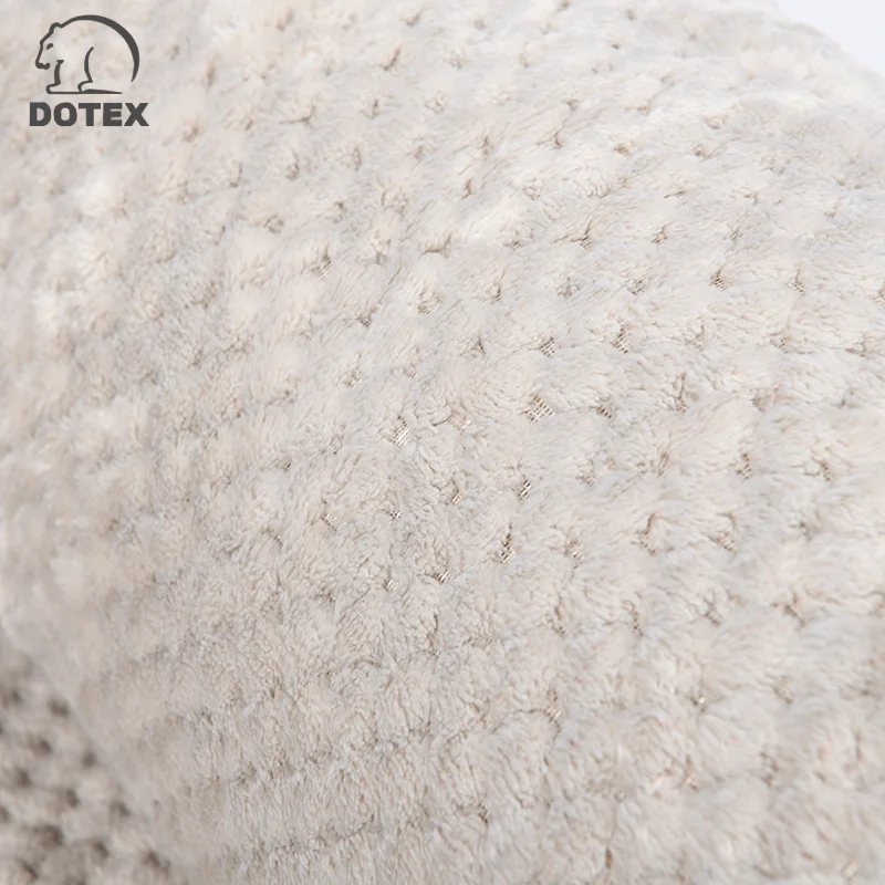 OEKO Certificated High Quality Luxury Faux Fur Reversible Super Soft PV Plush  Blanket