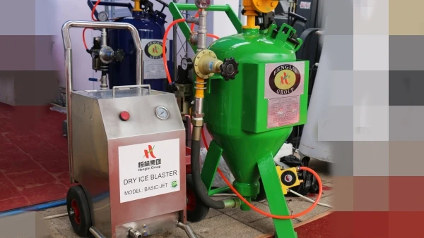 Portable sand blasting machine, Sandblaster