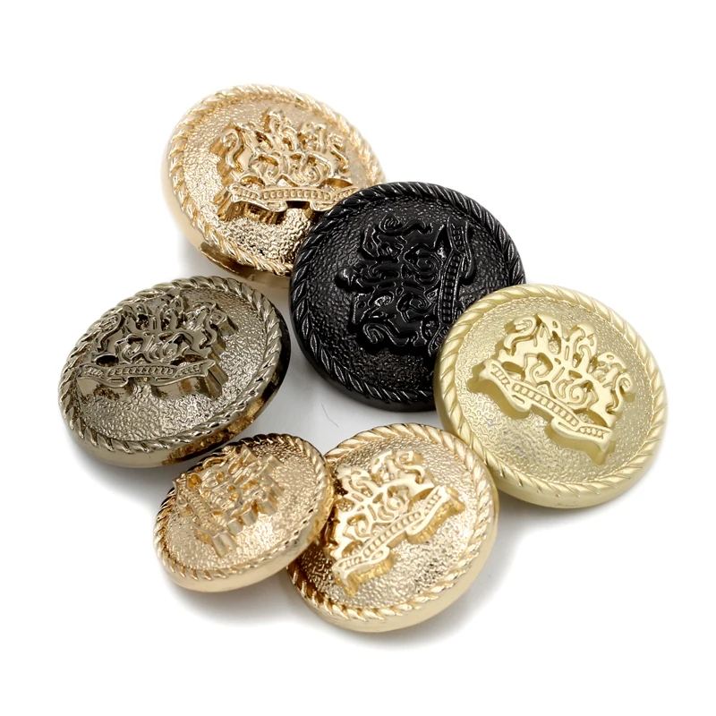 Пользовательский дизайн, модный логотип льва, мета-пуговица, золотой цвет для одежды