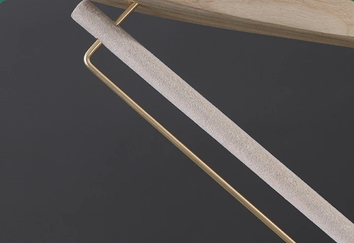 Custom natural camphor wood hotel hanger luxury clothing hanger for suit