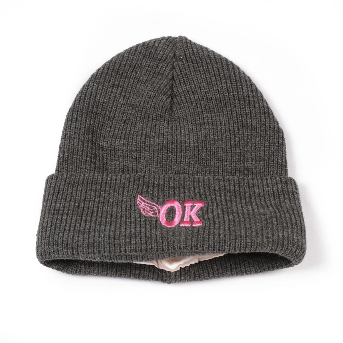Высококачественная вязаная однотонная теплая зимняя шапка с логотипом на заказ Шапка-бини шелковой атласной подкладкой