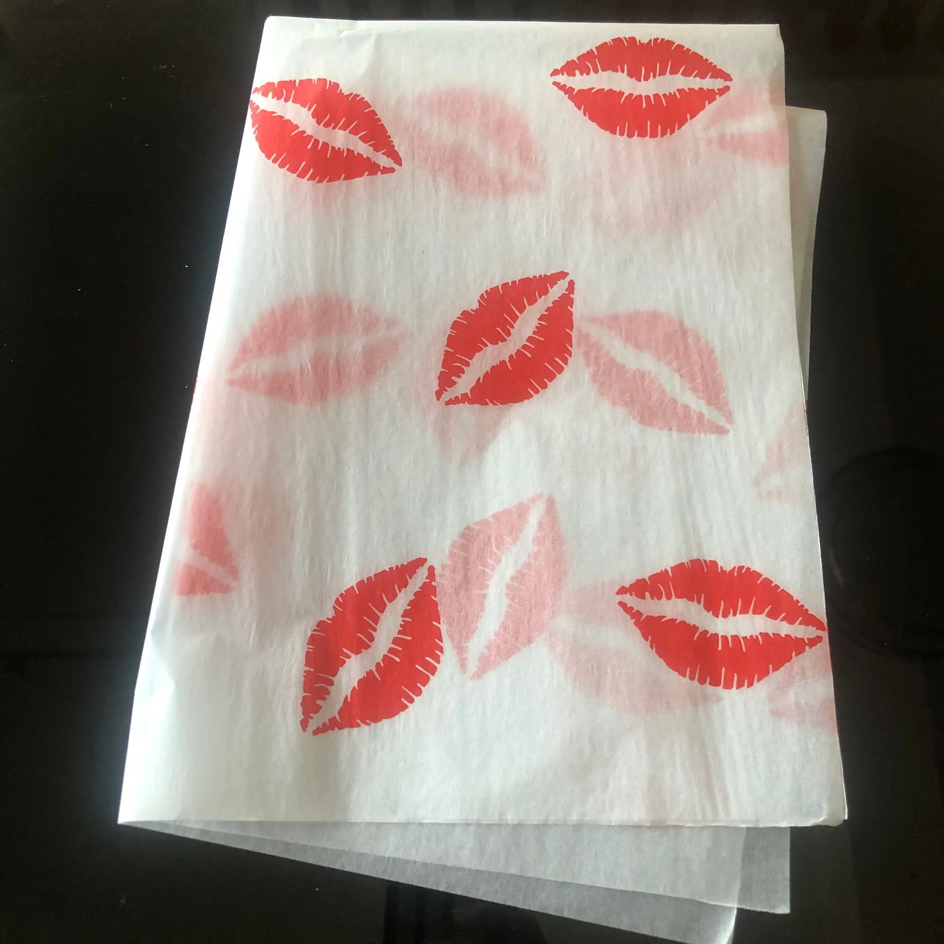 17g Acid Free White Tissue Paper with Lip logo printed in 15x20 inch