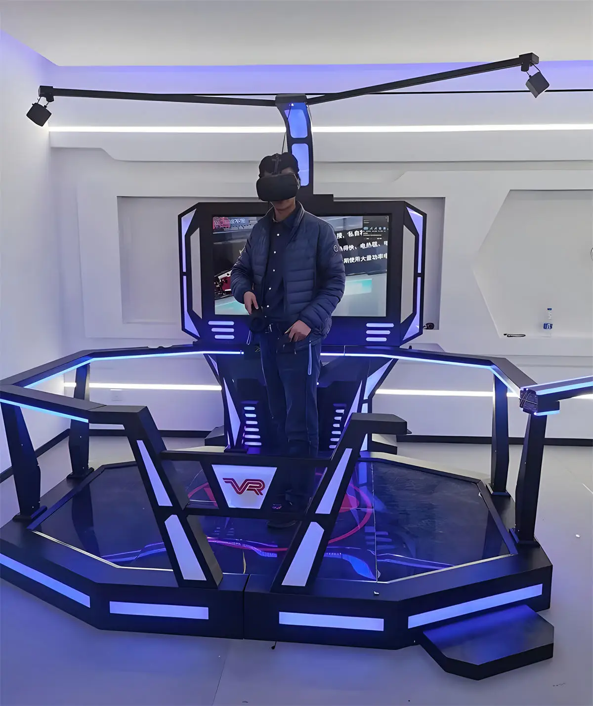 Most Popular 9D VR Infinite Space Movie Equipment Interactive Shooting Game For Kids And Adults