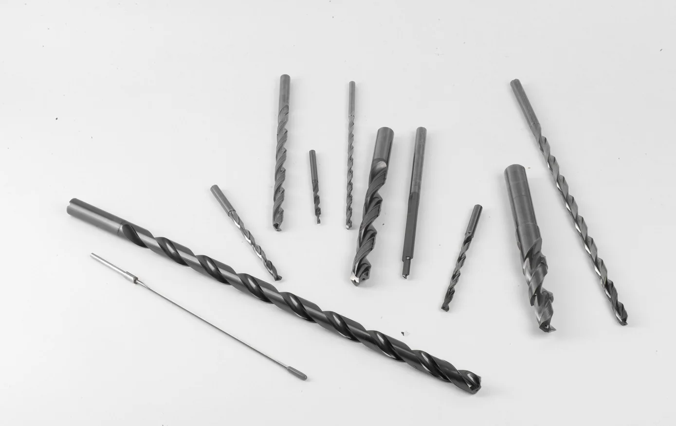 Tungsten Carbide Inner Cooling Long Twist Drill Bit for Deep Hole Drilling Twist Coating Drills Factory Price