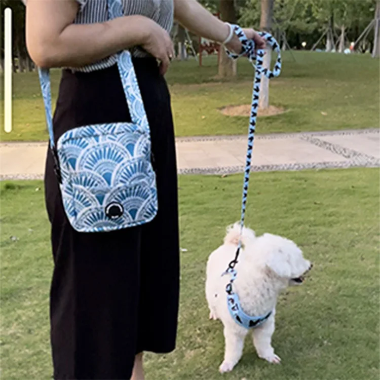 OEM Dog Poop Bag Holder Luxury Designer Pouch dog treat bag training pouch with waist belt dog sport walking treat bag