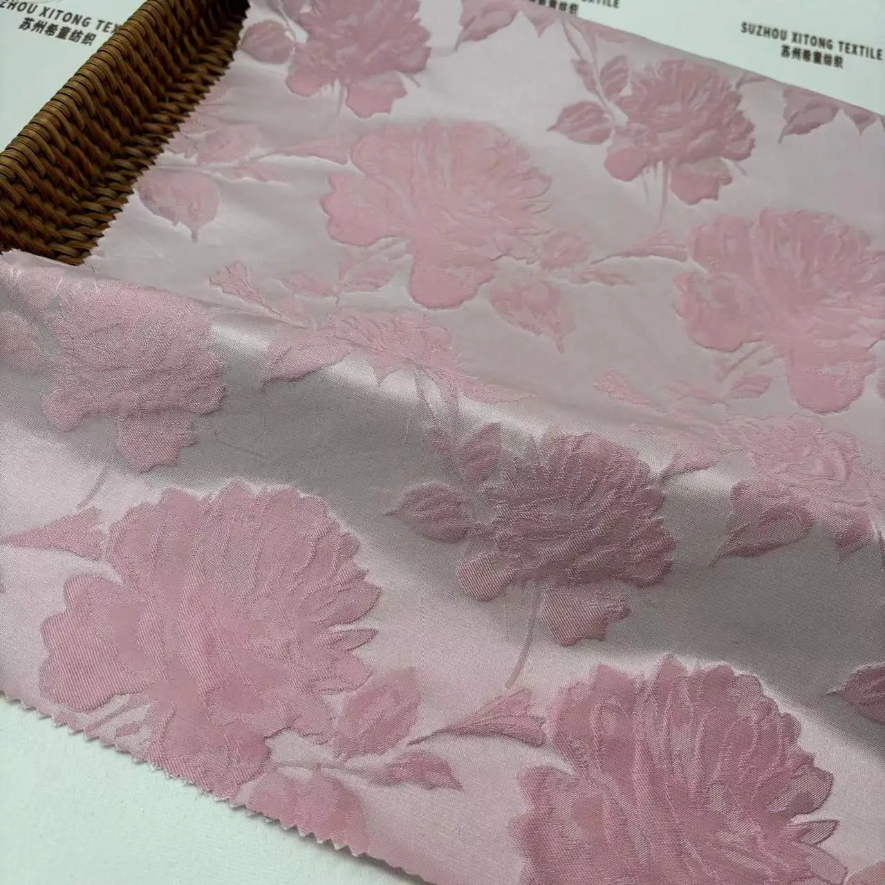 High Quality New Arrival Shiny Jacquard Big Roses Pattern 3D Flowers Brocade Fabric for women dress