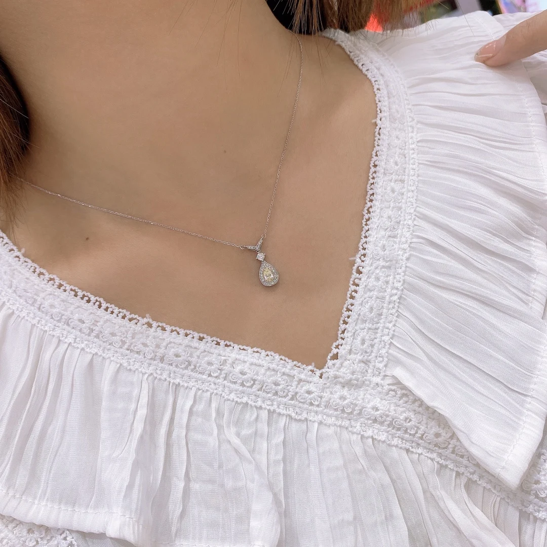 Luxury Jewelry Custom Cross Shaped Popular Style 18K Gold Diamond Chain Necklace Jewelry