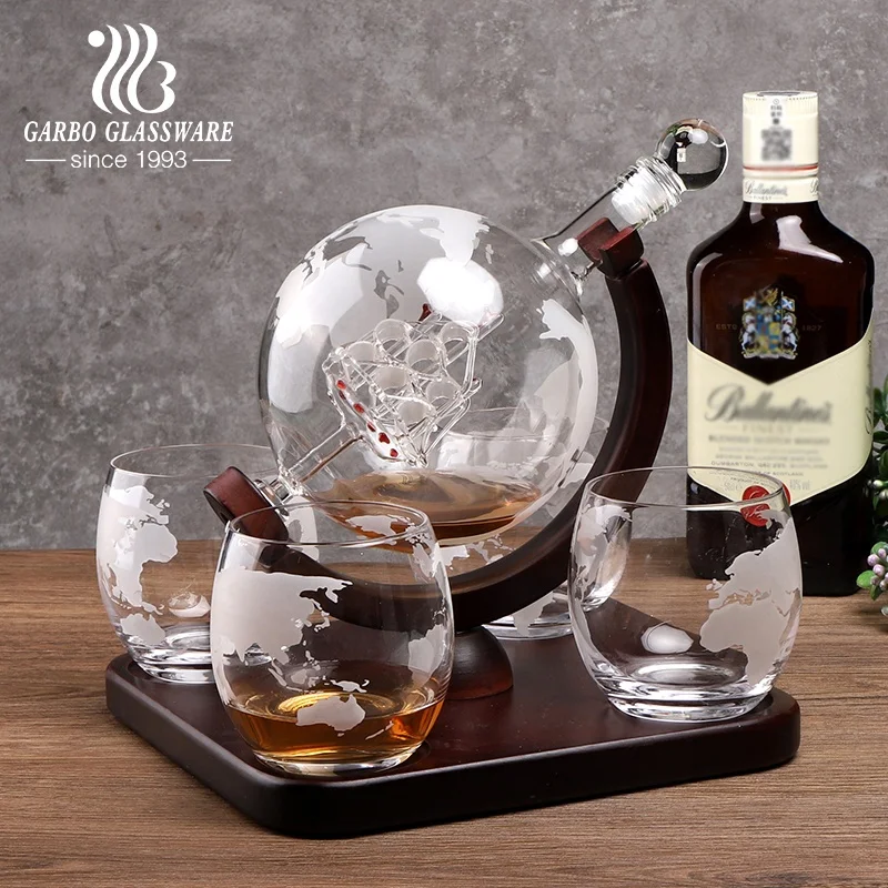 hand made borosilicate whiskey glass decanter 5 pcs set 35 ounce decanter  11oz glass cup  Liquor Carafe with wooden stand