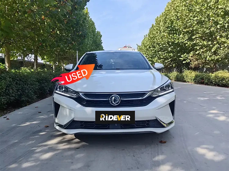 Low price sale Dongfeng Yixuan gas second hand car 2021 high speed 4 wheel cheap used gasoline car in dubai
