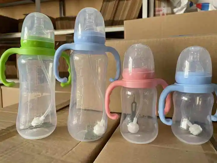 Baby standard mouth pp feeding bottle  with plastic handle  Mother and baby wholesale